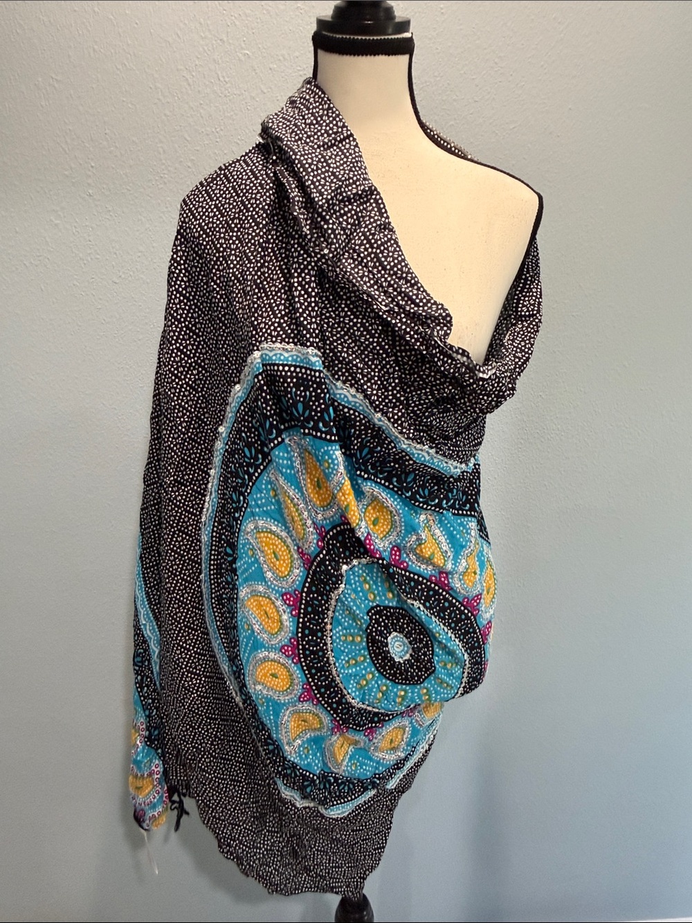 Women’s Black & Turquoise Patterned Swim Sarong